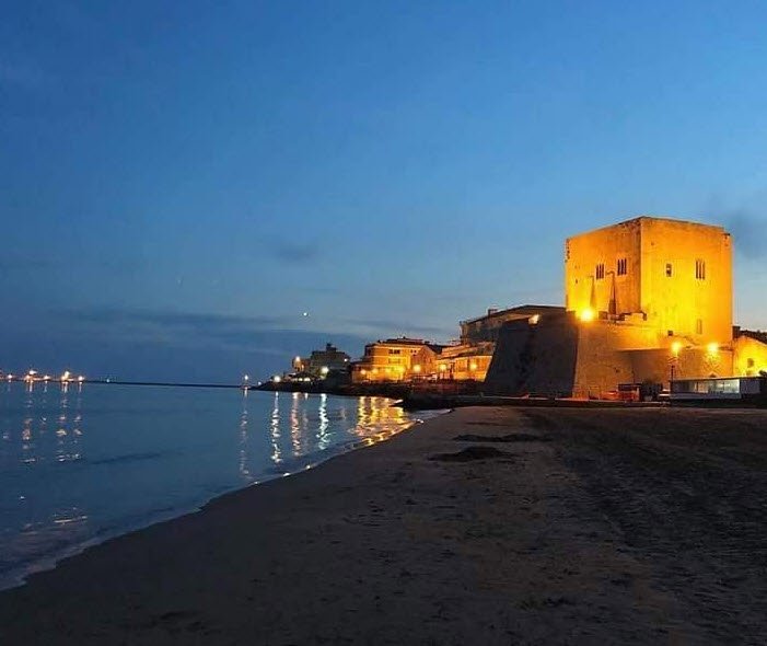 Torre de Arias Cabrera, Spain
